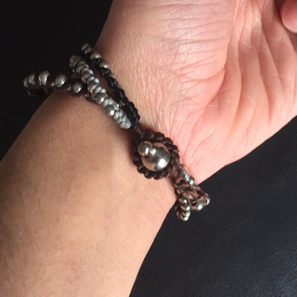 Faux leather artisan bracelet with metal beads - Picture 5 of 5